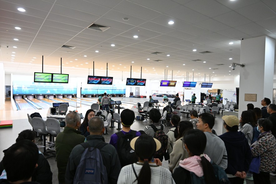 <p>體院導賞團帶領參加者近距離參觀體院的世界級訓練場地和設施。</p>
